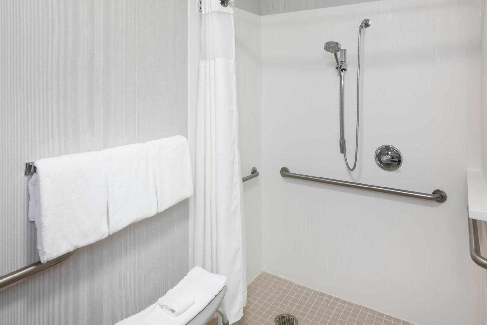 Courtyard Tuscaloosa Hotel Екстериор снимка