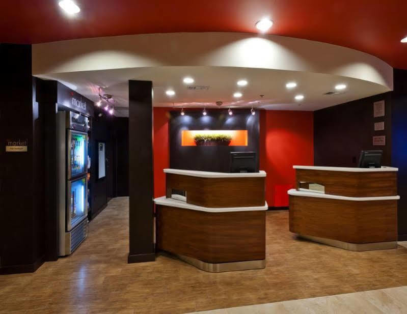 Courtyard Tuscaloosa Hotel Екстериор снимка